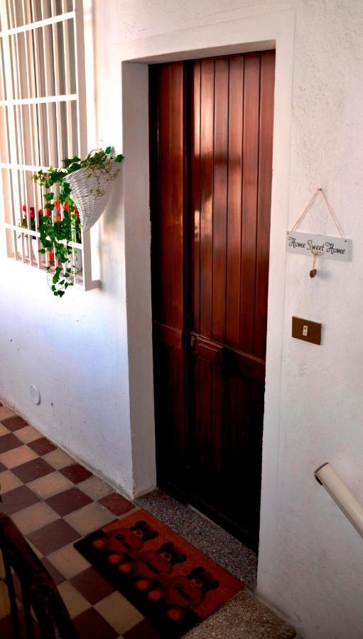 Bed And Breakfast San Saturnino Cagliari Esterno foto